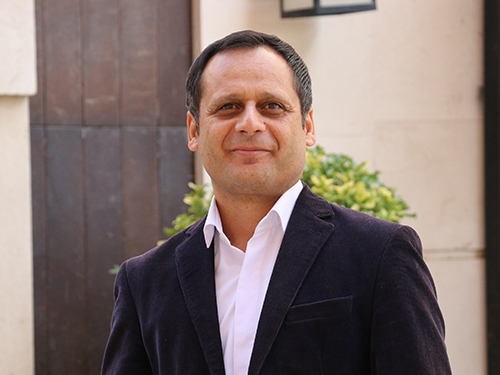دکتر بنیامین حسینی